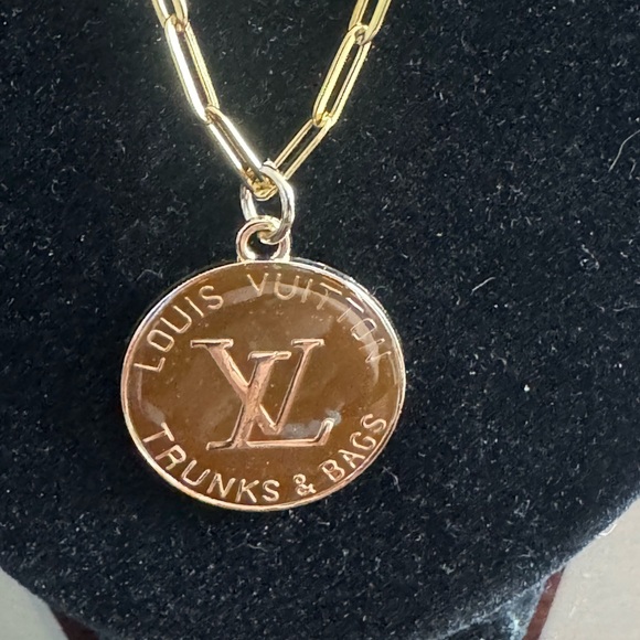 Louis Vuitton Brown Trunk & Bags 18” Stain Gold Plated Necklace - Picture 4 of 5